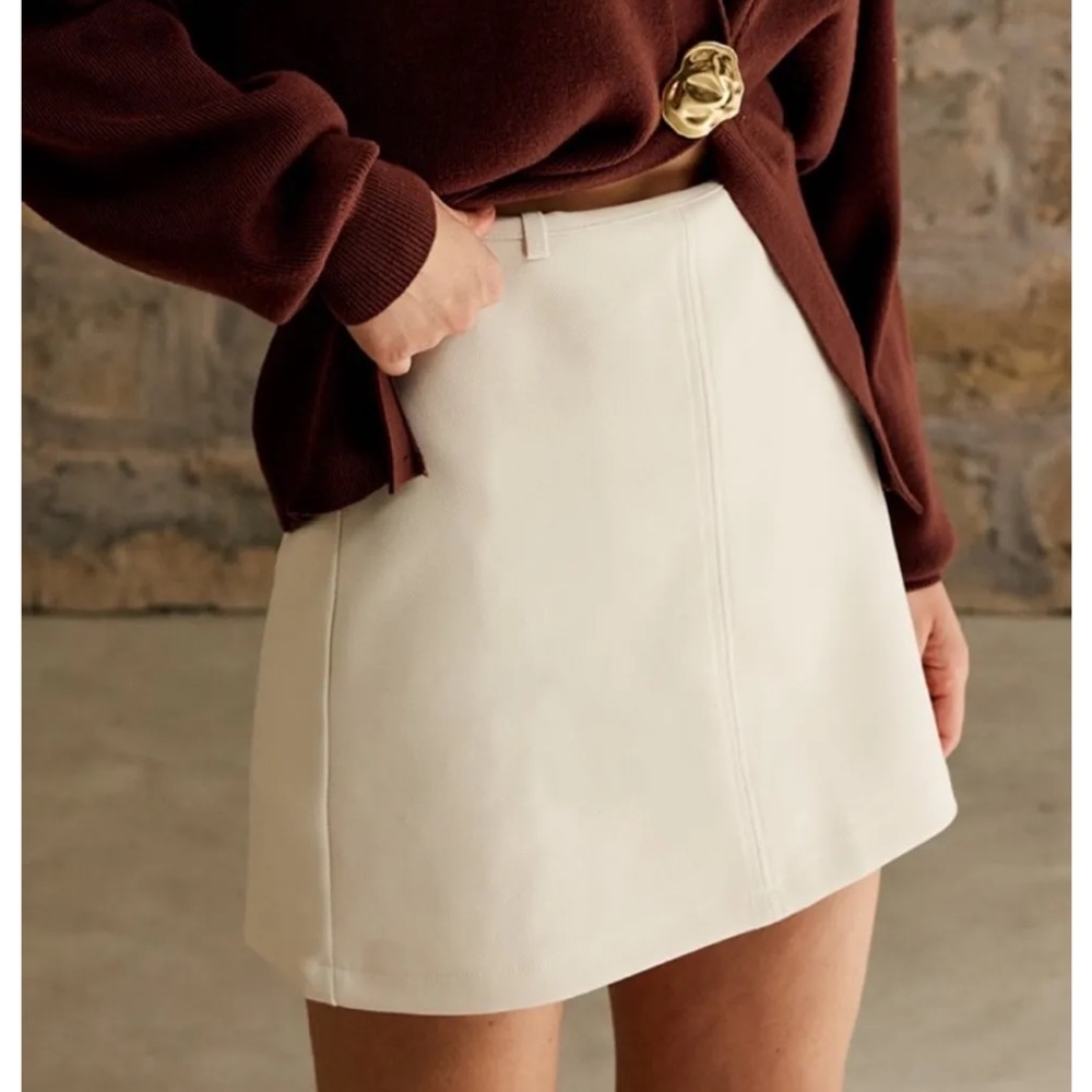 Commense Cream Mini Skirt